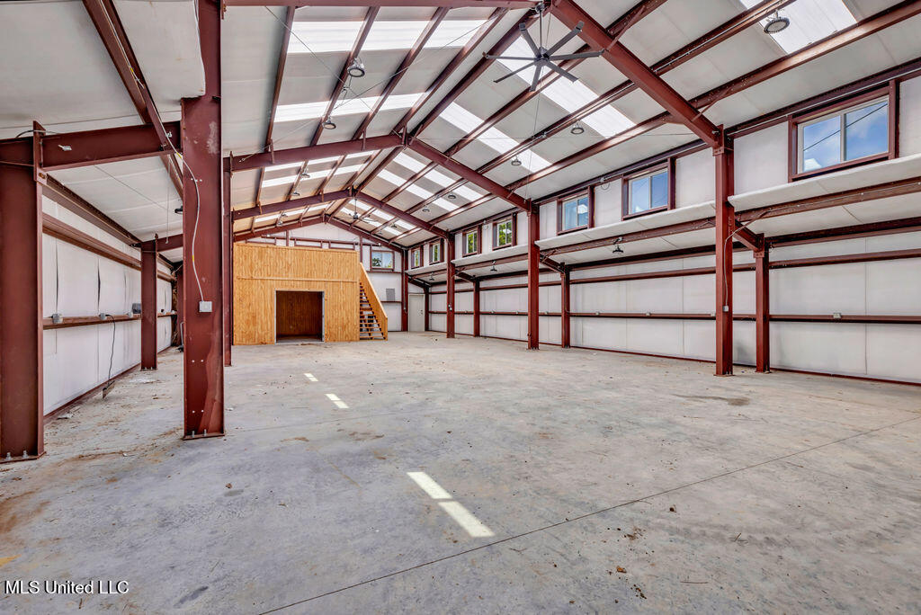 24071 Cuevas Delisle Road Pass Christian, MS 39571 - Photo 4 of 18 24071CuevasDelislseRd-112