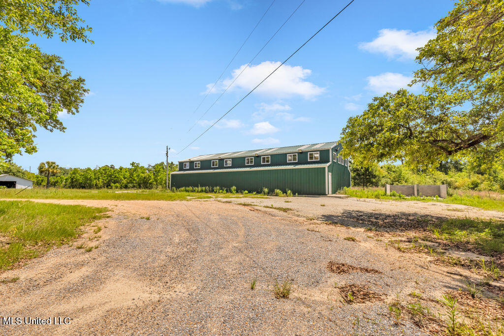 24071 Cuevas Delisle Road Pass Christian, MS 39571 - Photo 9 of 18 24071CuevasDelislseRd-109