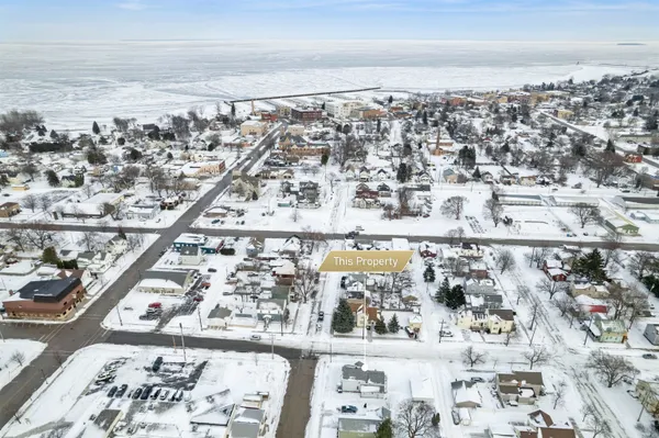 $189,900 | 813 8th Street, Menominee, MI 49858