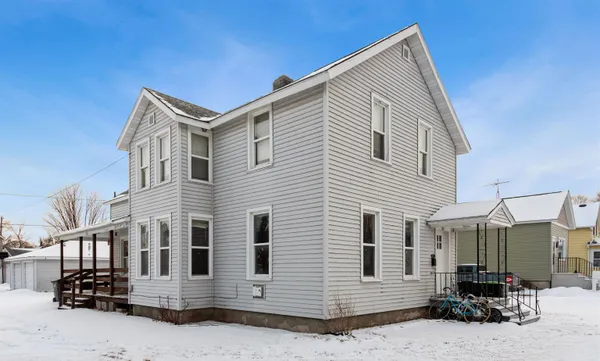 $189,900 | 813 8th Street, Menominee, MI 49858