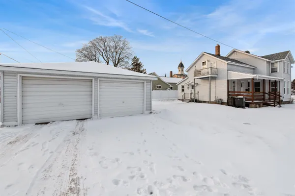 $189,900 | 813 8th Street, Menominee, MI 49858