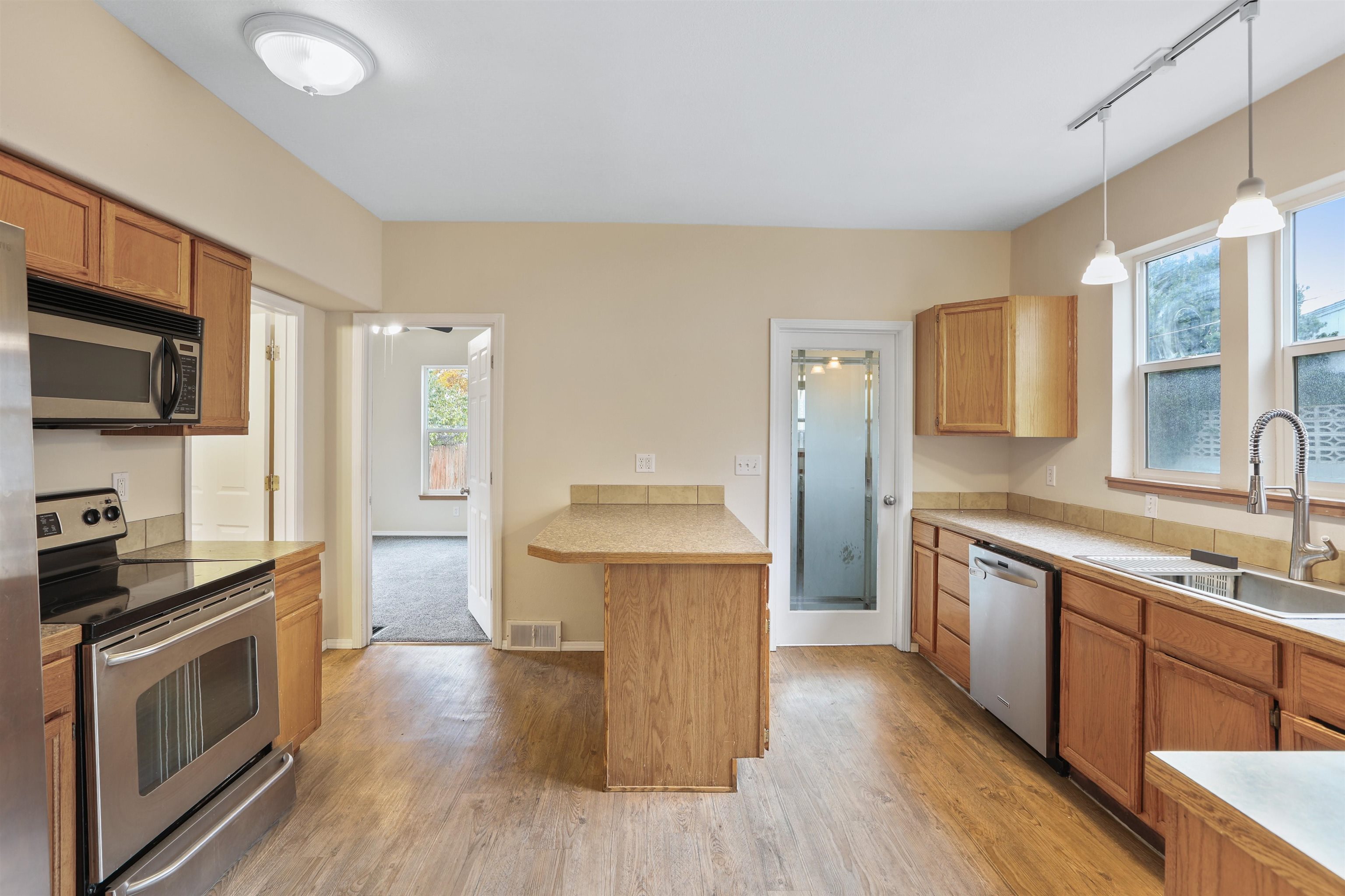 2721 East Queen Avenue Spokane, WA 99217 - Photo 7 of 23