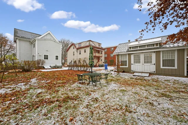 $299,999 | 202 Laurel Street, Hartford, CT 06105