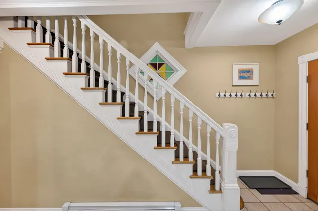 $299,999 | 202 Laurel Street, Hartford, CT 06105