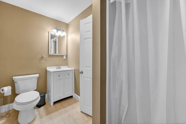 $299,999 | 202 Laurel Street, Hartford, CT 06105