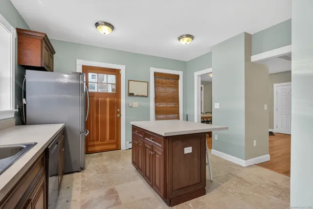 $299,999 | 202 Laurel Street, Hartford, CT 06105