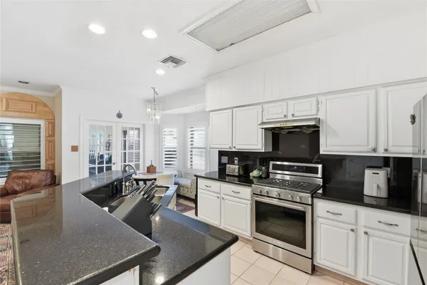 $3,800 | 14602 Cobre Valley Drive, Houston, TX 77062