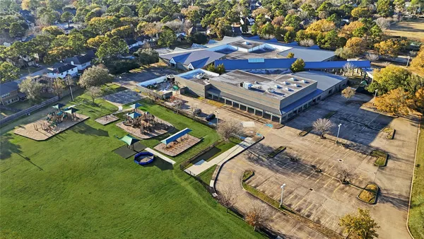 $3,800 | 14602 Cobre Valley Drive, Houston, TX 77062