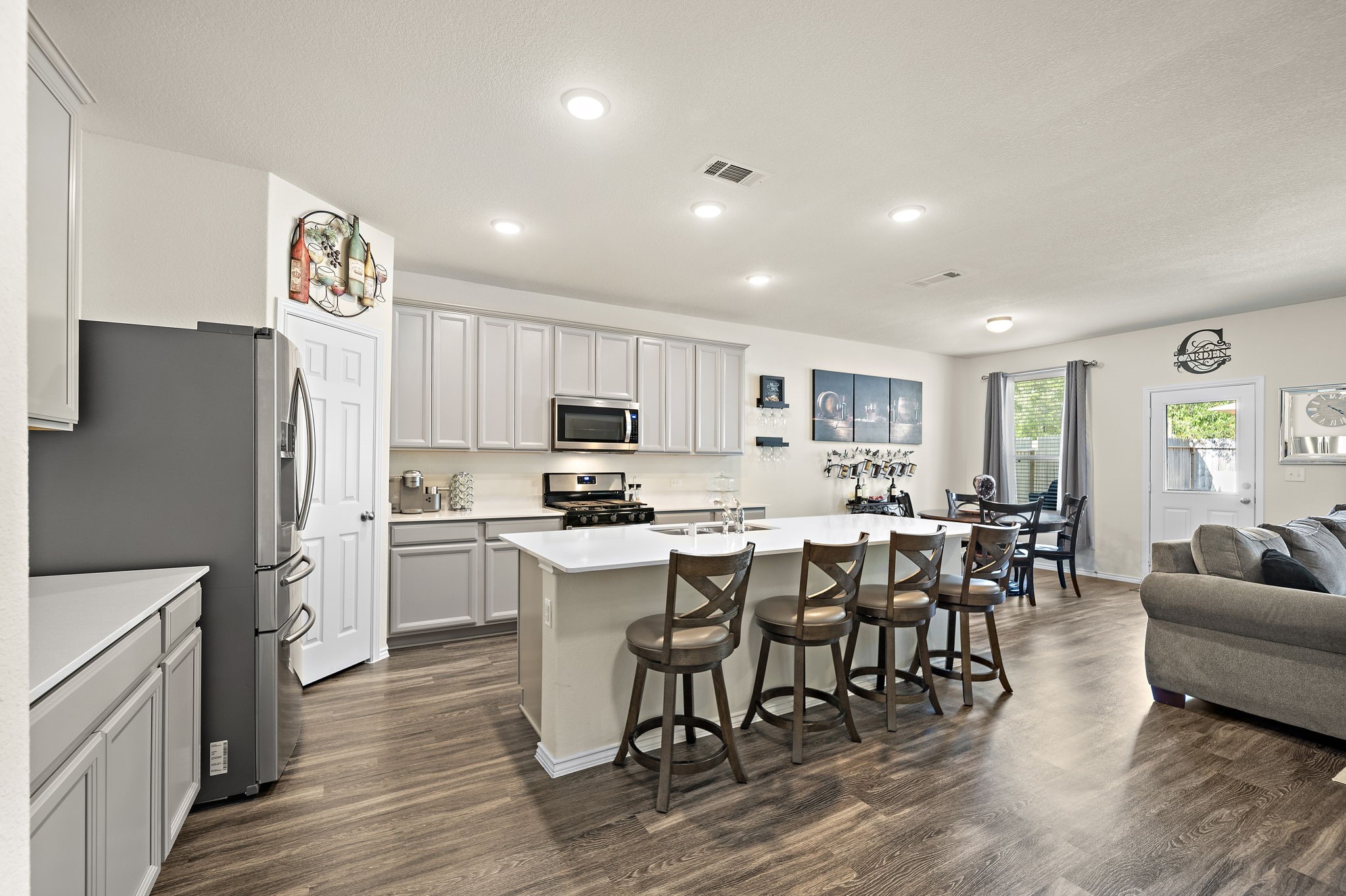 4210 Amber Ruse Drive Conroe, TX 77304 - Photo 13 of 45 Spacious kitchen with Island.