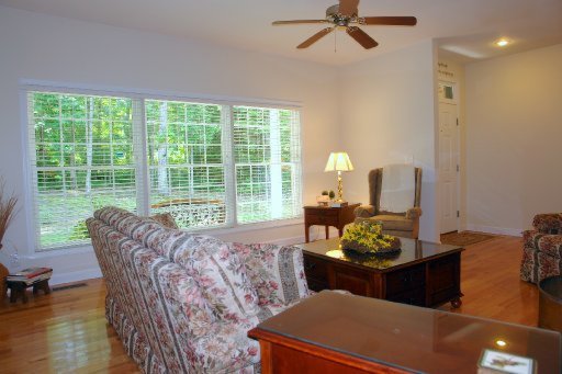 605 Dripping Springs Road Monterey, TN 38574 - Photo 11 of 40 LIVING ROOM - VW 2