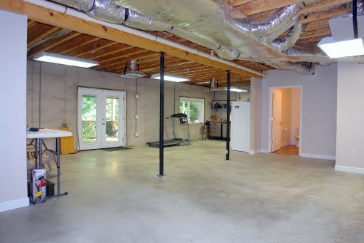 605 Dripping Springs Road Monterey, TN 38574 - Photo 34 of 40 BASEMENT WORKSHOP