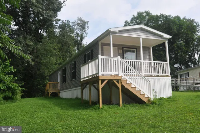 $60,000 | 1 Railway Avenue, Millersburg, PA 17061