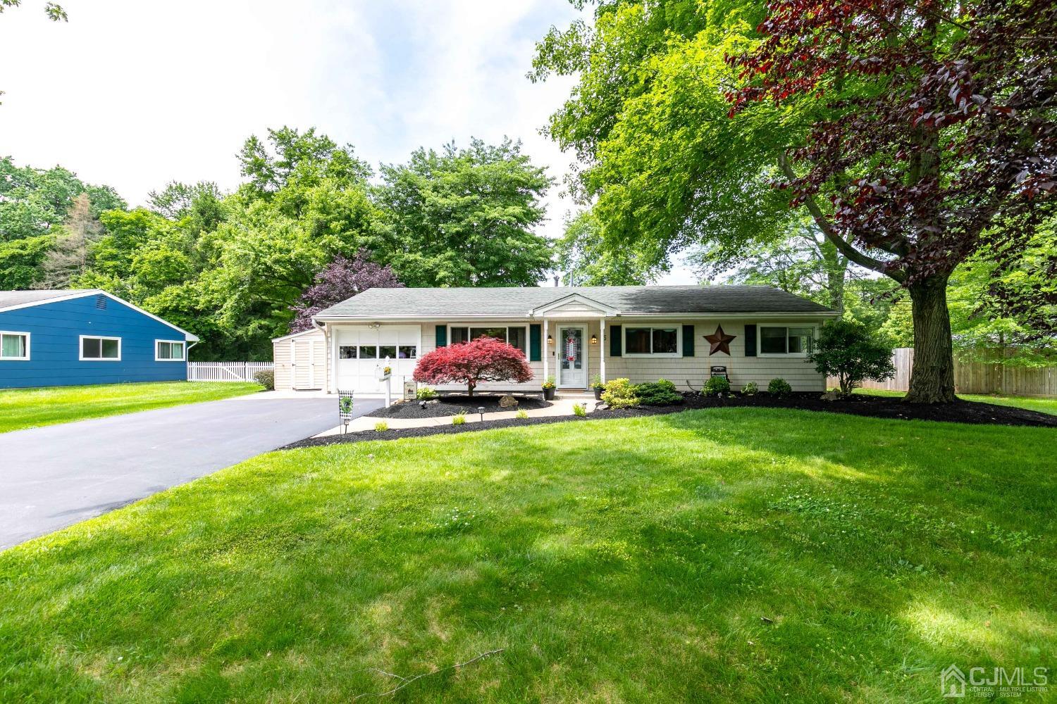 5 Stockton Road Monmouth Junction, NJ 08852 - Photo 1 of 49 Front View
