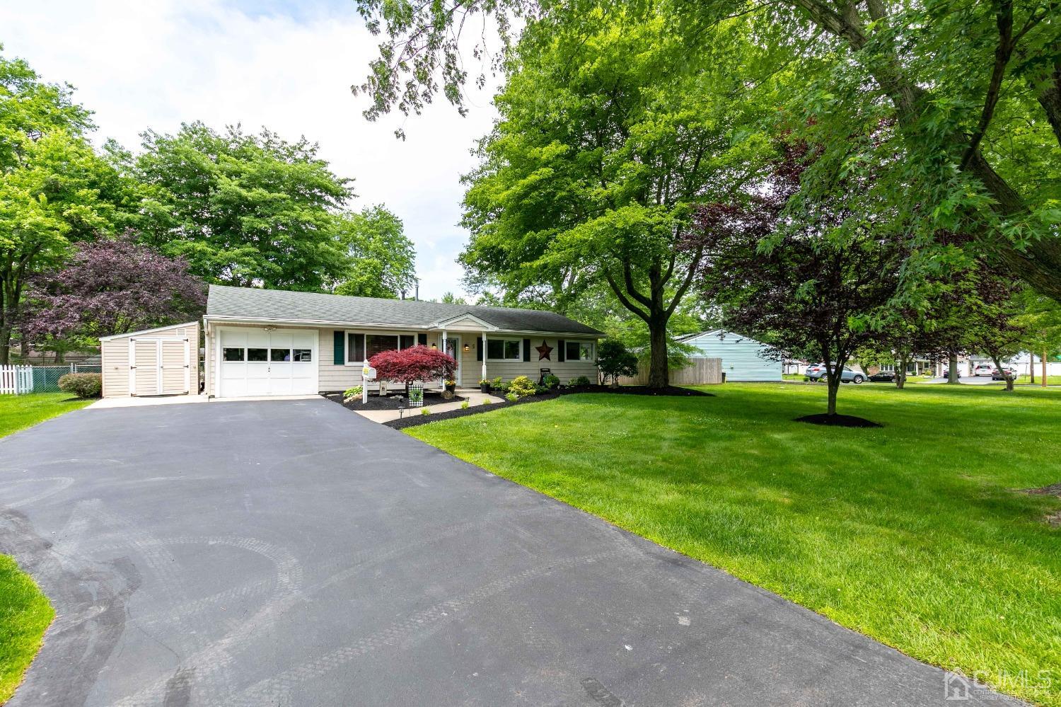 5 Stockton Road Monmouth Junction, NJ 08852 - Photo 2 of 49 6-7 Car Driveway