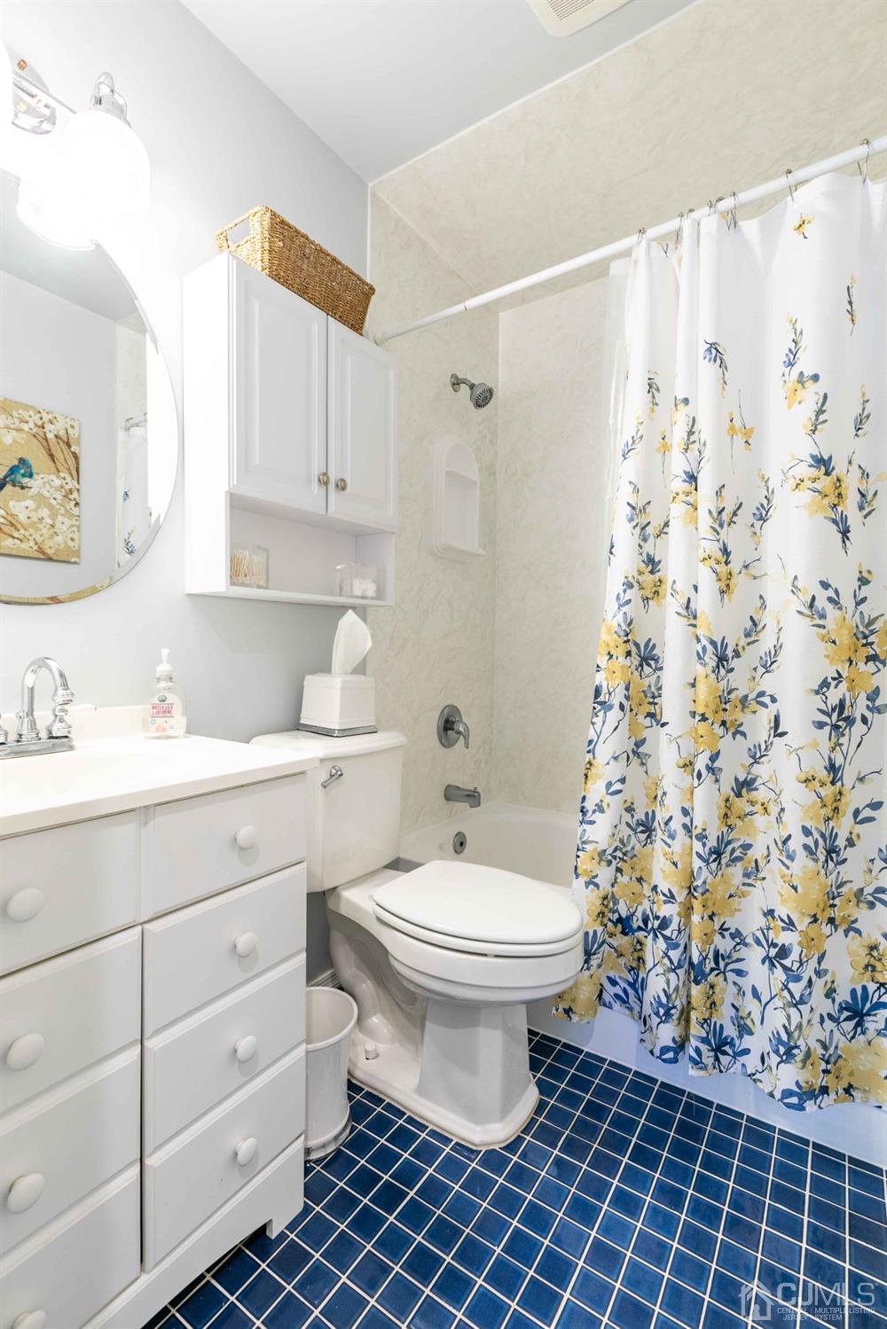 5 Stockton Road Monmouth Junction, NJ 08852 - Photo 31 of 49 Main Bathroom