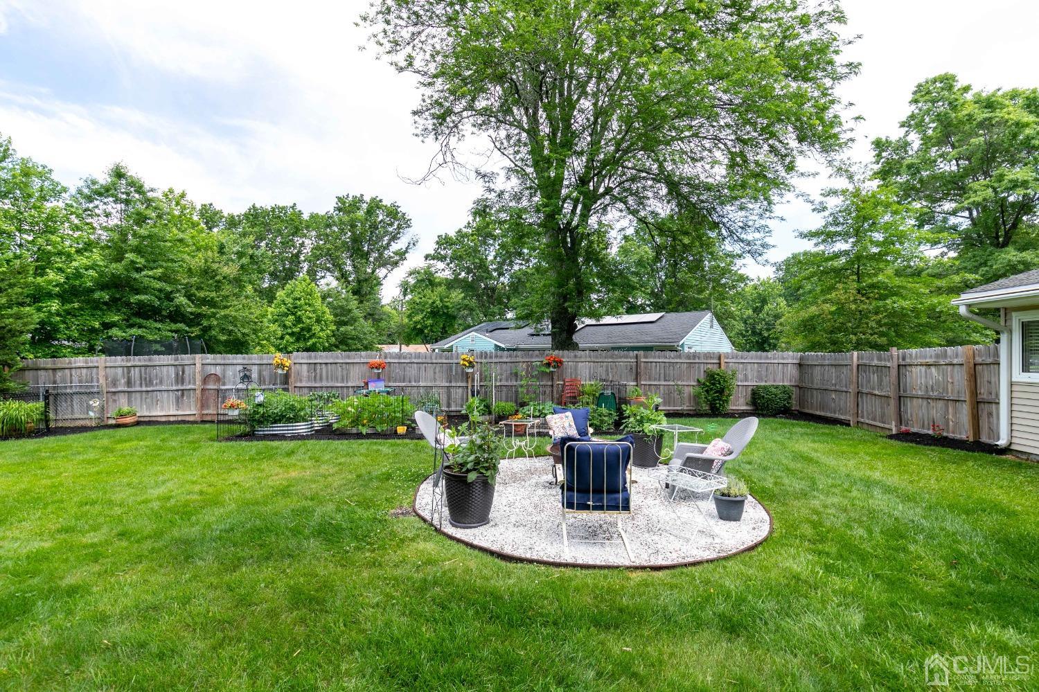 5 Stockton Road Monmouth Junction, NJ 08852 - Photo 41 of 49 Peaceful Sitting Area
