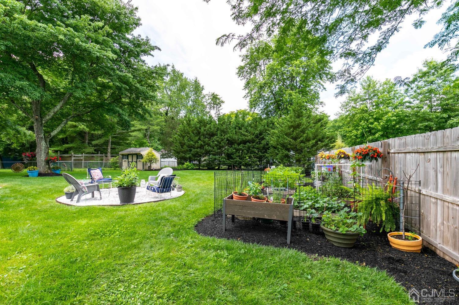 5 Stockton Road Monmouth Junction, NJ 08852 - Photo 43 of 49 Magnificent Garden