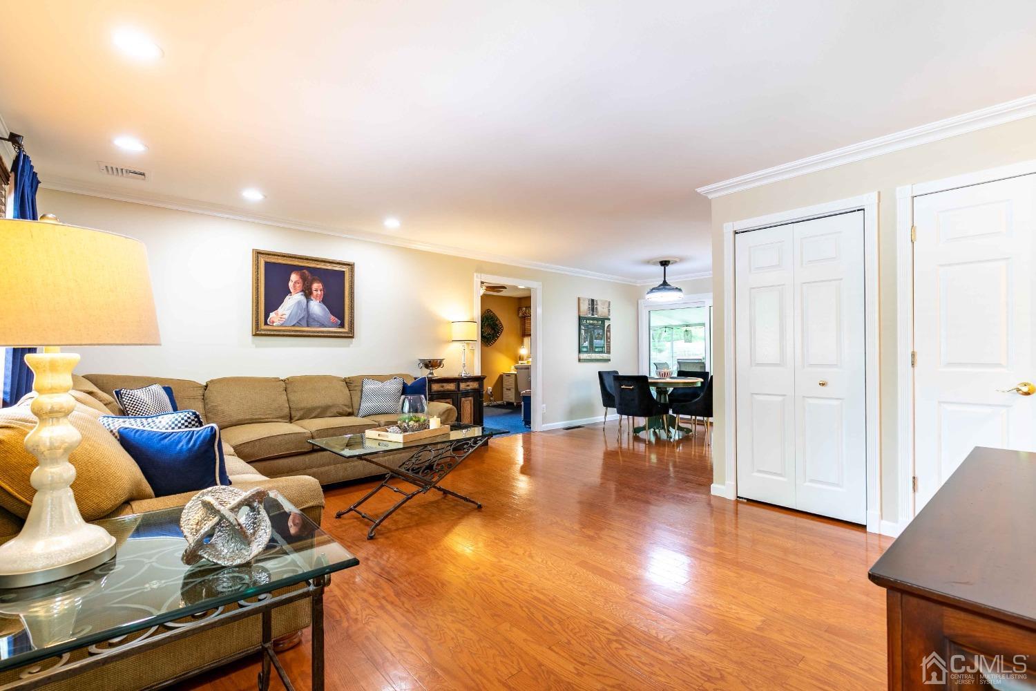5 Stockton Road Monmouth Junction, NJ 08852 - Photo 6 of 49 Living Room