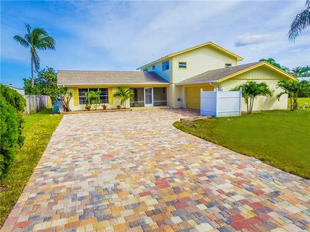 1519 Southwest Dyer Point Road Palm City, FL 34990 - Photo 1 of 25 Gallery Image 1