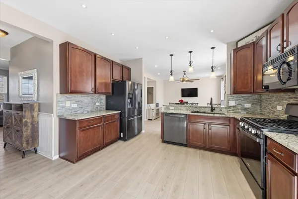 $495,000 | 2883 McMurtrie Court, Yorkville, IL 60560