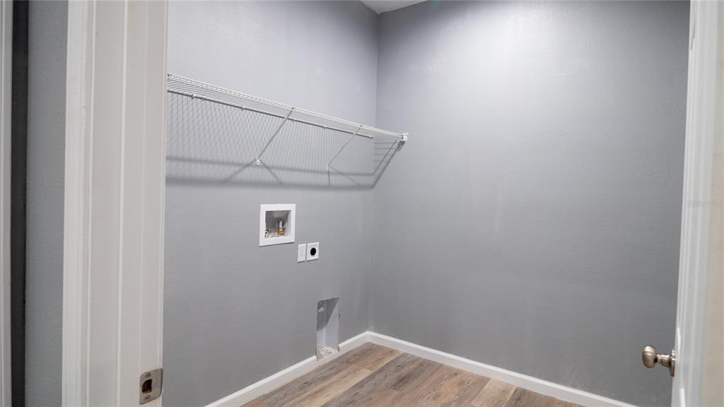 41550 Royal Trails Road Eustis, FL 32736 - Photo 22 of 25 a view of a hallway