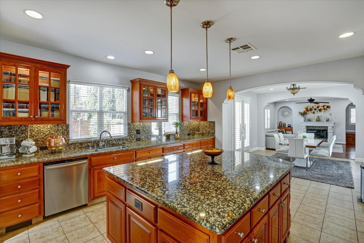 233 Snowdrop Court San Ramon, CA 94582 - Photo 11 of 36