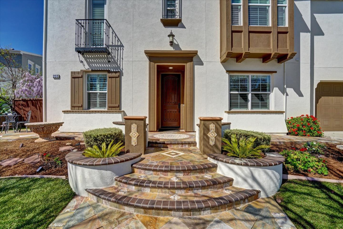 233 Snowdrop Court San Ramon, CA 94582 - Photo 3 of 36