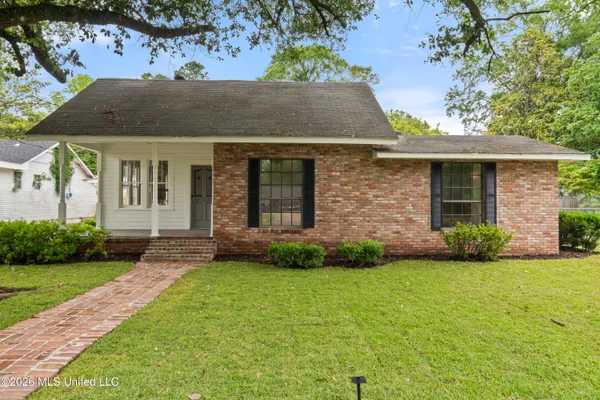 $279,000 | 429 Mary Street, Columbia, MS 39429