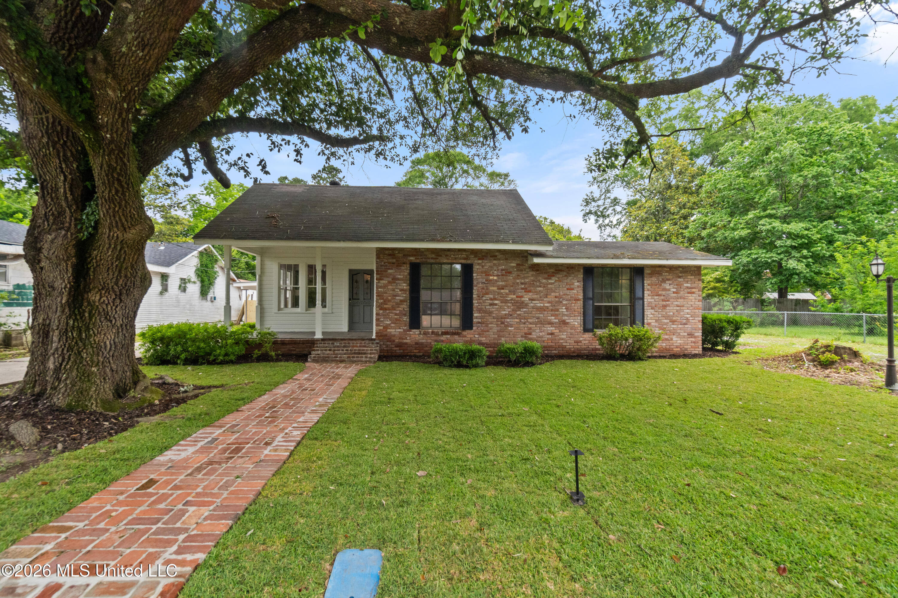 429 Mary Street Columbia, MS 39429 - Photo 3 of 52 429_Mary_Street-3