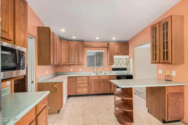 $275,000 | 144 Peretz Circle, Morristown, AZ 85342