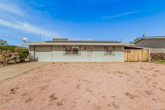 $275,000 | 144 Peretz Circle, Morristown, AZ 85342
