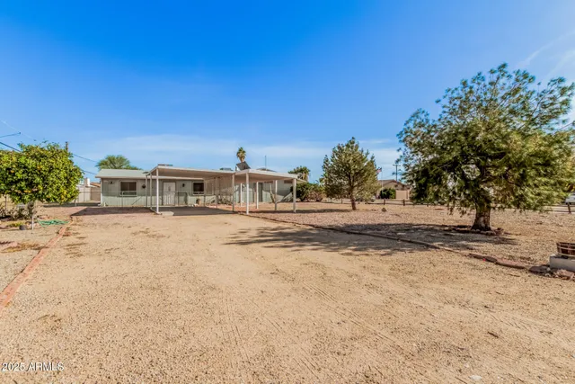 $275,000 | 144 Peretz Circle, Morristown, AZ 85342