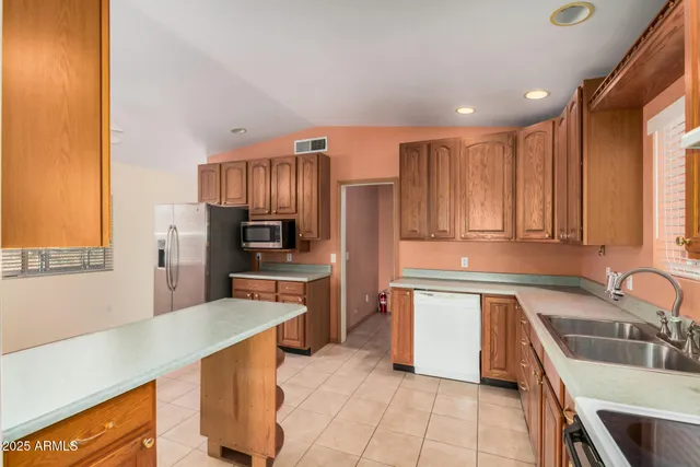 $275,000 | 144 Peretz Circle, Morristown, AZ 85342