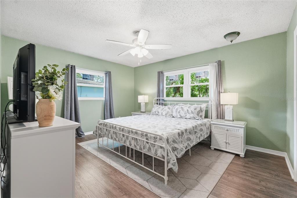 2140 Northeast Coachman Road Clearwater, FL 33765 - Photo 24 of 40