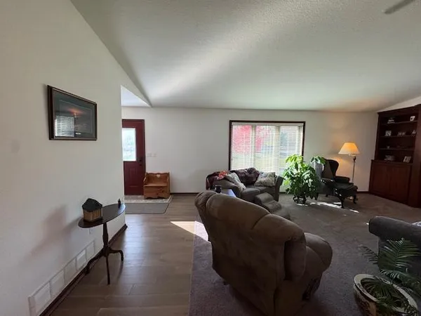 $274,900 | 1175 Front Street, Staples, MN 56479