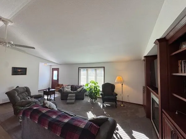 $274,900 | 1175 Front Street, Staples, MN 56479