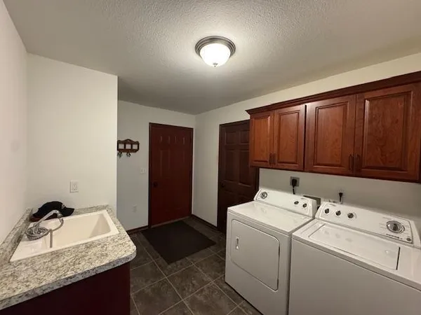 $274,900 | 1175 Front Street, Staples, MN 56479