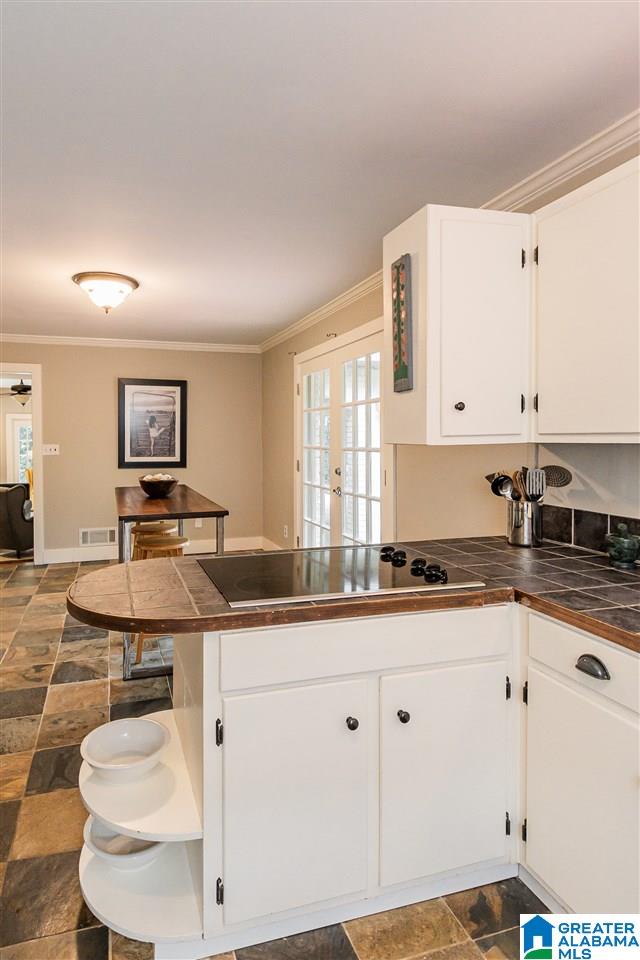 2440 Jannebo Road Birmingham, AL 35216 - Photo 16 of 48