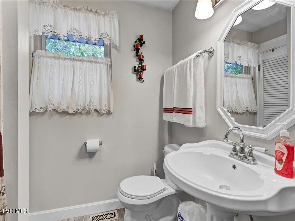 434 Henry Clark Lane Rutledge, TN 37861 - Photo 14 of 46 434 Henry Clark - 13