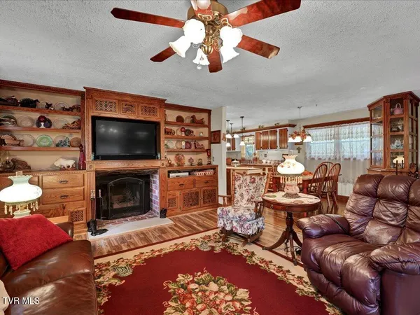 $699,900 | 434 Henry Clark Lane, Rutledge, TN 37861