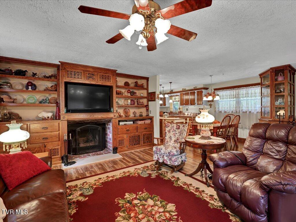 434 Henry Clark Lane Rutledge, TN 37861 - Photo 7 of 46 434 Henry Clark - 6