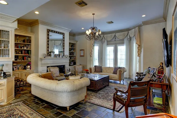 $8,999 | 13703 Lakeshore Way Cove, Houston, TX 77077
