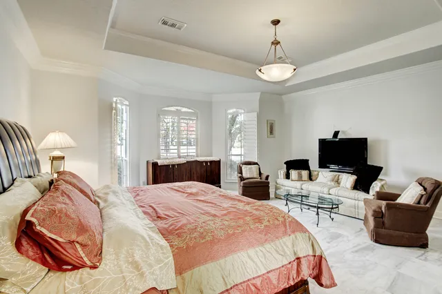 $9,900 | 13703 Lakeshore Way Cove, Houston, TX 77077