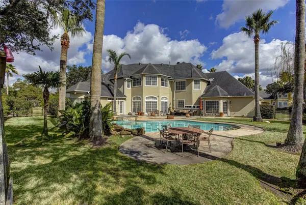 $8,999 | 13703 Lakeshore Way Cove, Houston, TX 77077