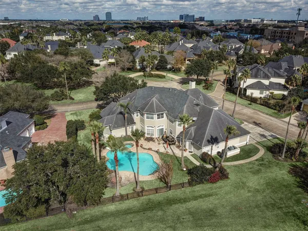 $8,999 | 13703 Lakeshore Way Cove, Houston, TX 77077