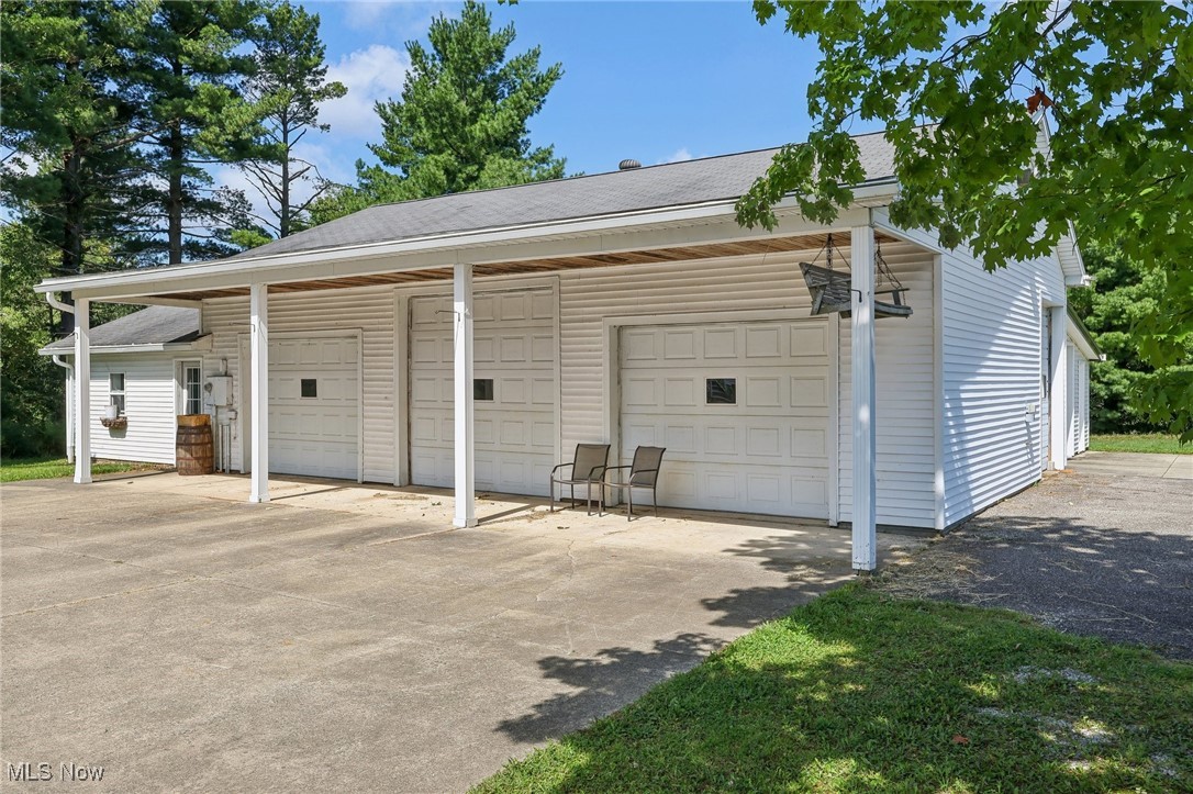 11287 Old State Road Chardon, OH 44024 - Photo 25 of 44