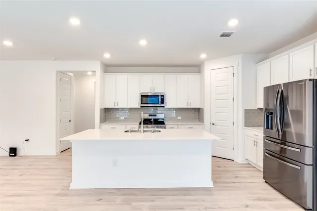 $2,300 | 2321 Bravo Pass, Leander, TX 78641