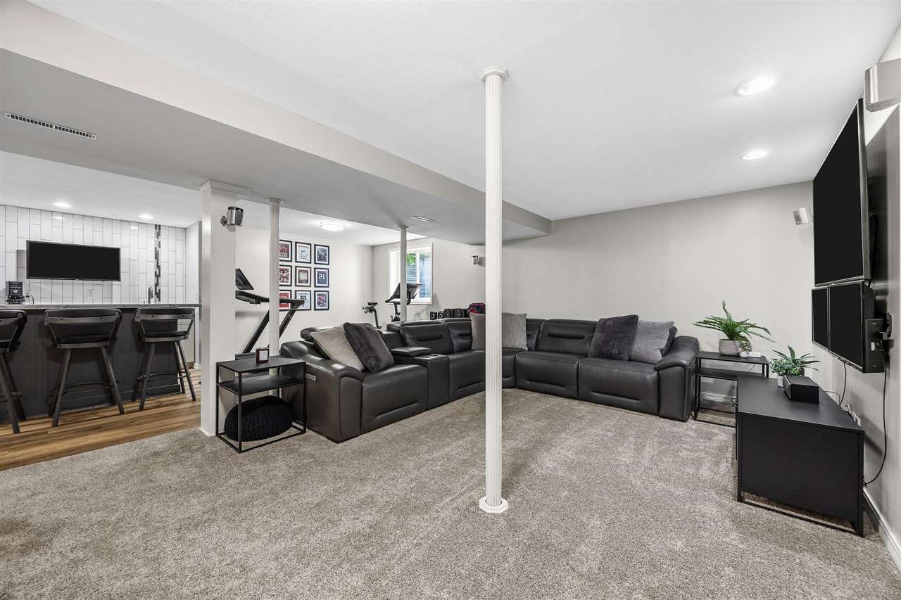 7112 Walden Road Northeast Cedar Rapids, IA 52402 - Photo 24 of 31 Gallery Image 24