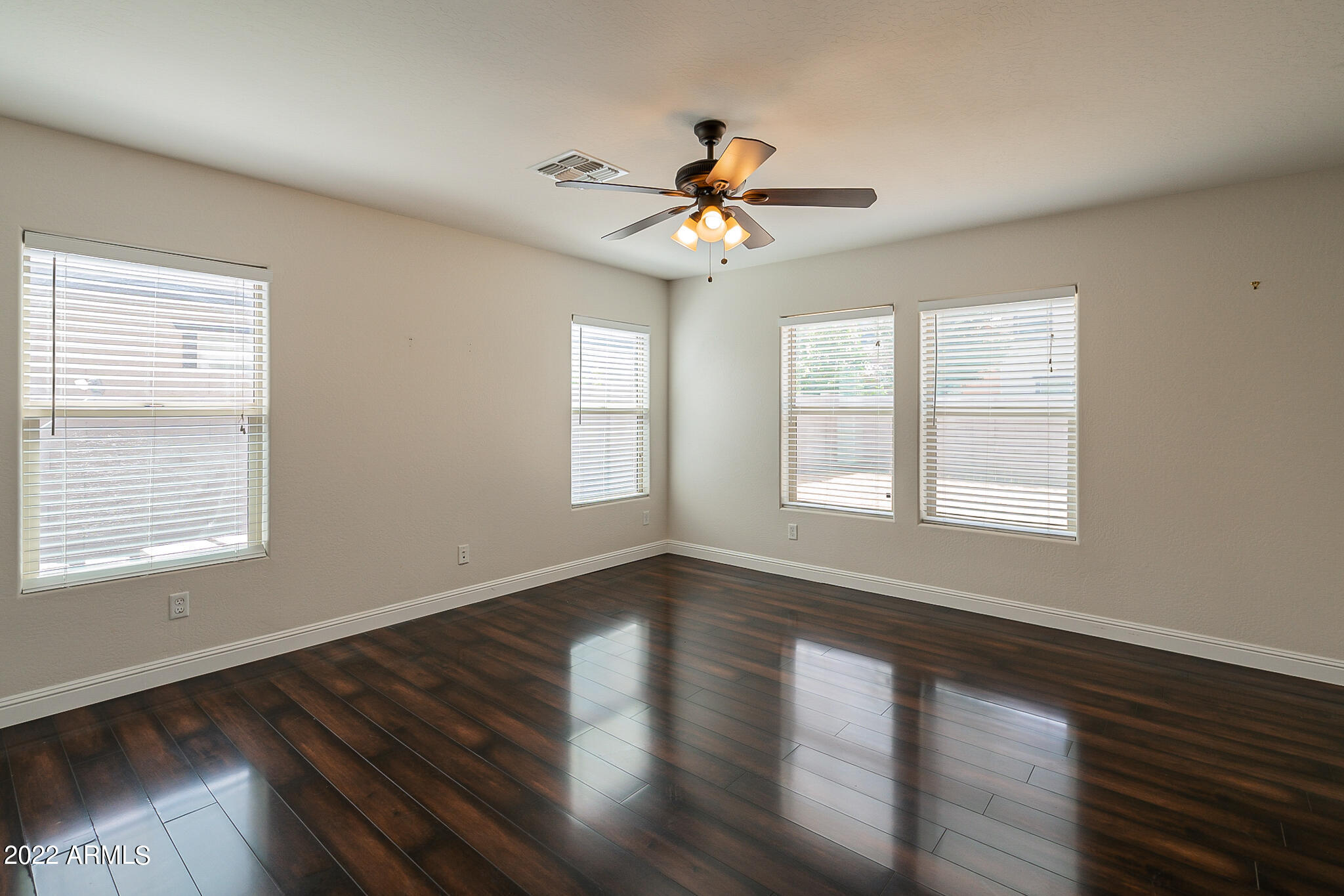 3461 East Harwell Road Gilbert, AZ 85234 - Photo 6 of 30 Harwell-7