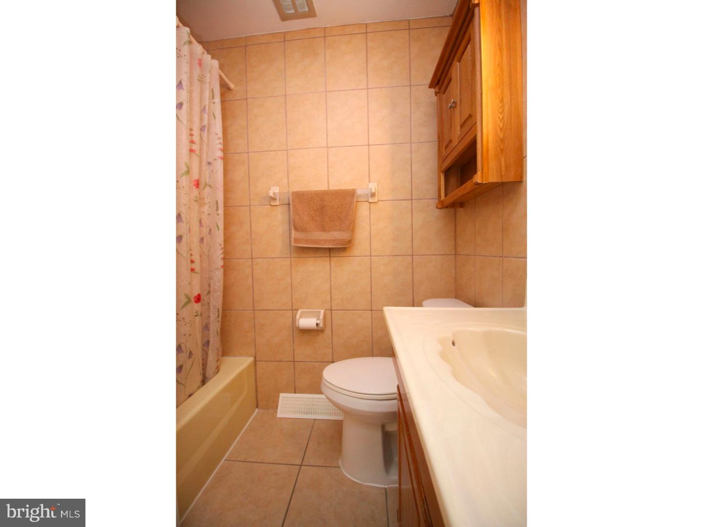 8 Saddle Ridge Road Voorhees, NJ 08043 - Photo 19 of 24 Bathroom
